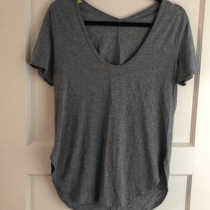 Lululemon tee